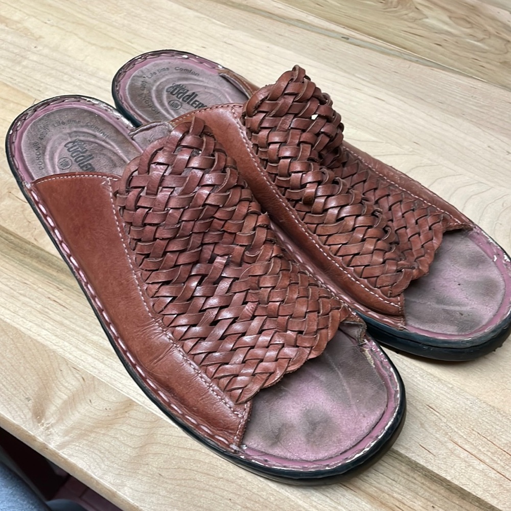Cobbie Cudlers Weaved Leather Slide Ons